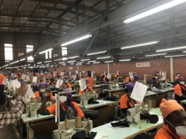 Die taiwanesische Fabrik, von der die Kampagne in Lesotho ausging...