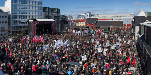 Die erste Streikkundgebung in Islands Streik für Mindestlohn