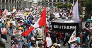 Demo Anti-TiaMaria in Arequipa Mai 2015