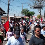 Demonstration entlassener GM Arbeiter vor dem Arbeitsgericht August 2015 Campinas, Brasilien