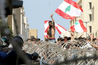 Demonstration Beirut am 29. August 2015 - nicht mehr nur wegen Müll, sondern gegen die Regierung