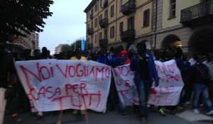 MigrantInnen aus der Landwirtschaft demonstrieren in Brescia am 3.10.2015