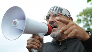 Carlos Santillan ÖD Gewerkschaftsvorsitzender in Jujuy beim ersten Protest gegen die Macri-Regierung am 2.12.2015