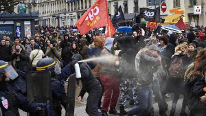 EU Demokratie in Frankreich: Bullerei gegen Gewerkschaftsdemo am 9.3.2016