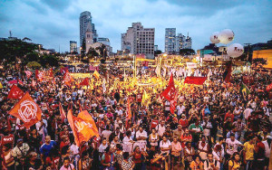 Demo vor - und gegen - TV Globo Sao Paulo 23.3.2016