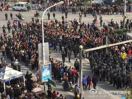 Kaum Entlassungen angekündigt schon gestreikt: Chinesische Bergarbeiter am 1.3.2016