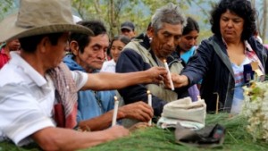 Berta Caceres bei der Trauerfeier für 2014 ermordete Aktivisten