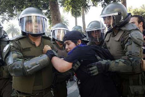 Polizeirepression gegen Studierendendemo Santiago de Chile 21.4.2016