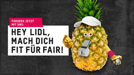 Protest von Oxfam Deutschland "Hey Lidl, mach Dich fit für fair!"