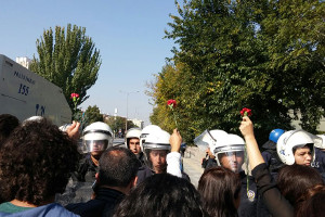 Ankara, 10. Oktober 2016: Gedenken (sendika.org)