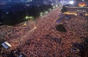 Korea – One million candlelight vigil calling for democracy