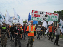 Quebec Bauarbeiterdemo montreal am 24.5.2017 - an den Stadtrand berufen