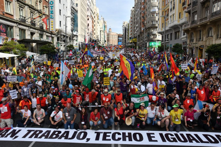Zahlreiche Gruppierungen bildeten den Kampfblock auf dem Madrider Würdemarsch am 27.5.2017