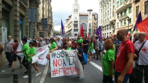 Putzfraun in Barcelona gegen den UGT Tarifvertrag mit Outsourcing