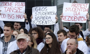 Oktober 2017 in Katowice: Solidarität mit dem Hungerstreik der Ärzte in Warschau/Polen