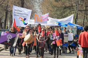 Frauendemonstration in der kirgisischen Haupstadt März 2017