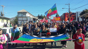Nach dem Polizeimord an einem Mapuche Aktivisten: Proteste in ganz Chile