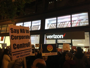 Demonstration in Washington vor dem Sitz der FCC Behörde für Netzneutralität