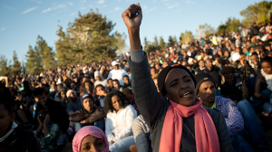 38.000 afrikanische Flüchtlinge sollen am 1.4.2018 entweder abhauen - oder ins Gefängnis...