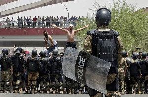 Protest in Basra (Irak) geht trotz Polizei weiter - heir am 14.7.2018