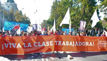 [1. Mai 2019] Zwei gewerkschaftliche Demonstrationen in Chiles Hauptstadt 