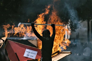 Feuer und Flamme für den Polizeistaat in Nantes am 3.8.2019