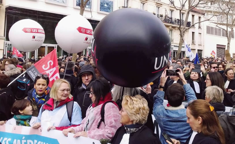 Anwälte & Anwältinnen auf der Pariser Demo ( am Samstag, den 11. Januar 20. Foto: Bernard Schmid 