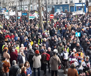 Bildungswesen auf der Pariser Demo am Samstag, den 11. Januar 20. Foto: Bernard Schmid