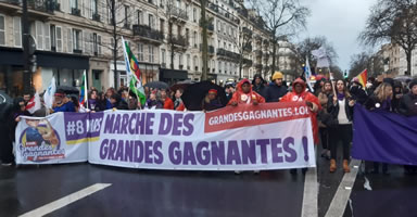 Frauendemo am 8.3.2020 in Paris: "DER MARSCH DER GROSSEN GEWINNERINNEN" (Foto von Bernard Schmid)