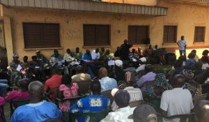 Gewerkschaft im öffentlichen Dienst der Zentralafrikanischen Republik - Protestversammlung wegen Corona-Untätigkeit der regierung im April 2020
