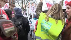 Video bei labournet.tv: Streik beim Humanistischen Verband