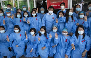 Die streikenden Ärzte Myanmars appellieren an die Welt: Helft uns im Kampf gegen den Militärputsch!