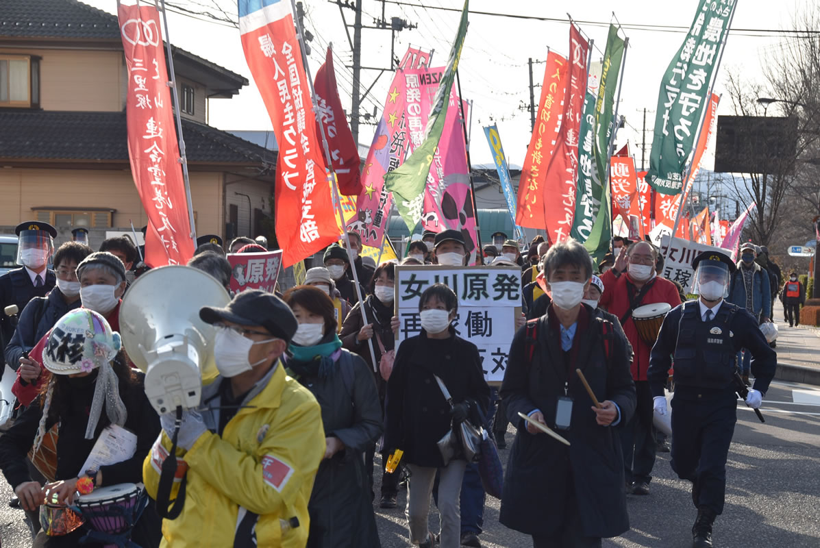 "Fukushima Anti-Atom-Aktion" vom 11.03.2021 in Koriyama/Japan: Demonstration durch Koriyama (Foto: Doro-Chiba)