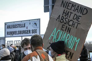 Räumung der Rummelsburger Bucht, Foto: Umbruch Bildarchiv