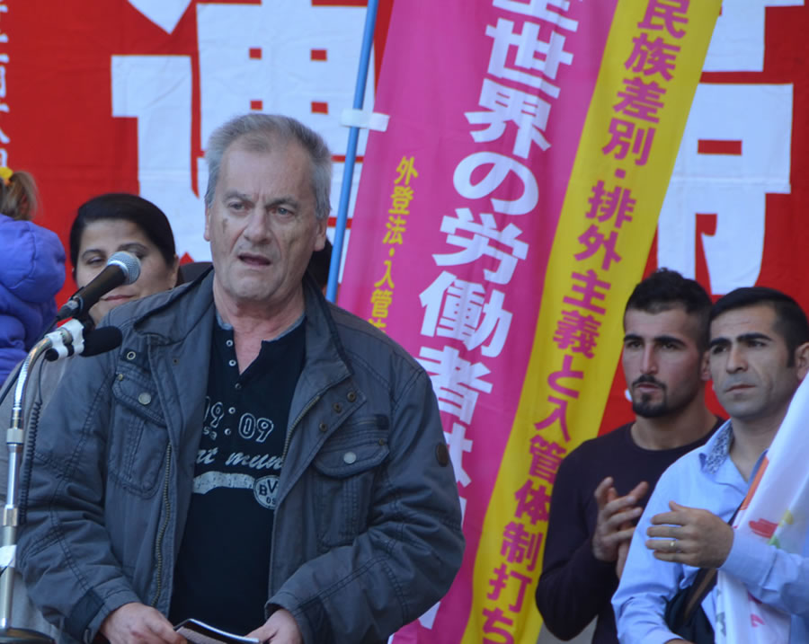 Bei der Hauptkundgebung am 6.11.2016 in Tokyo hat Helmut eine Rede gehalten, es war eine abgekürzte Version seiner Rede vom 05.11.2016 in der Arbeiterversammlung der internationalen Solidarität