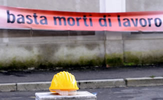 Fiom: Fermiamo le morti sul lavoro / Todesfälle bei der Arbeit verhindern