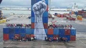 Hafenarbeiter:innen weltweit boykottieren - aus Protest gegen den Krieg in der Ukraine - russische Schiffe