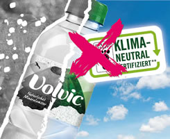 Aktion von foodwatch: Danone stoppen: Kein Greenwashing auf dem Volvic-Wasser!