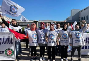 Protest gegen Lohndiskriminierung bei Barutçu Tekstil in Bursa: Chef der Textilfabrik identifiziert mit geklauten Passwörtern gewerkschaftlich organisierte Frauen und entlässt diese