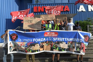 Unterstützung für streikende migrantische Logistik-ArbeiterIinnen beim italienischen Möbelkonzern Mondo Convenienza - auch gegen faschistische Angriffe
