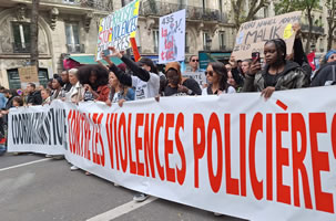 Paris am 23.09.2023: Starttransparent der Demo gegen Polizeigewalt in Frankreich (Foto: Bernard Schmid)