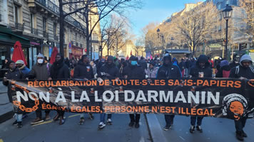 "Contre la loi Darmanin" - Foto der Demo in Paris am 25.1.2024 von Marche des Solidarités